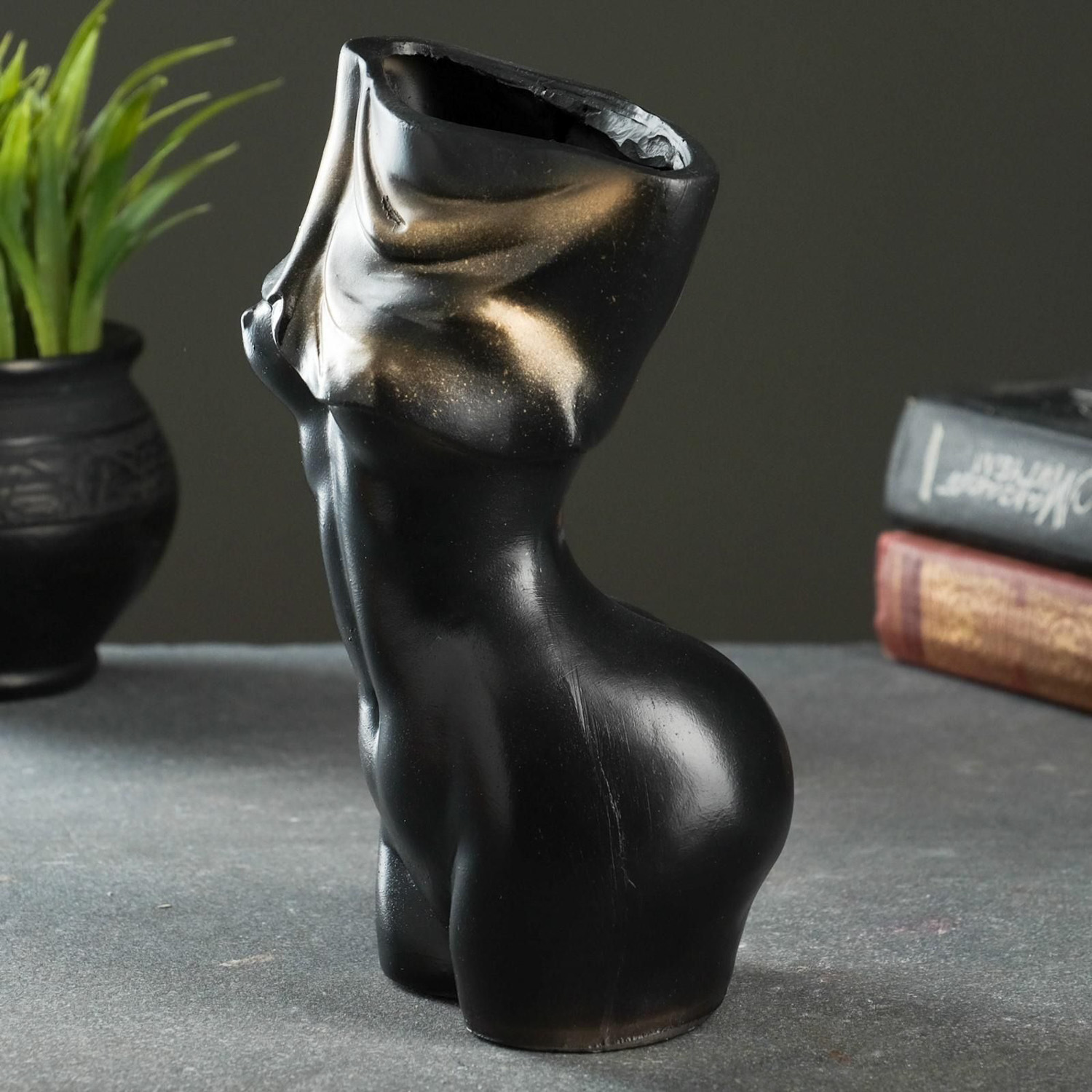 Ваза "Грация" черная с золотом, 0,7 л   7150884