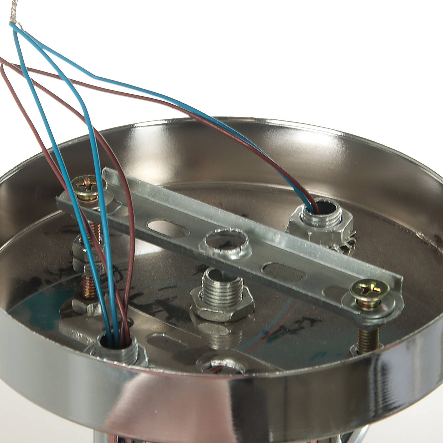 Светильник потолочный А1226/3     3*60W Е14 , 220V S=12м2 VERNER LIGHTING *1