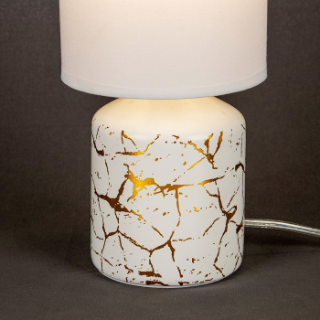 Лампа настольная G32236A/1T WT+GD WT Е14 40Вт S=2м2 *1/24 Лампа настольная G32236A/1T WT+GD WT Е14 40Вт S=2м2 *1/24