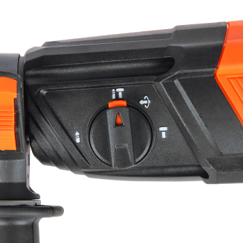 Перфоратор 770Вт 3режима 0-1350об/мин 0-5500уд/мин 2,6Дж кейс RH 243 PATRIOT *1/4