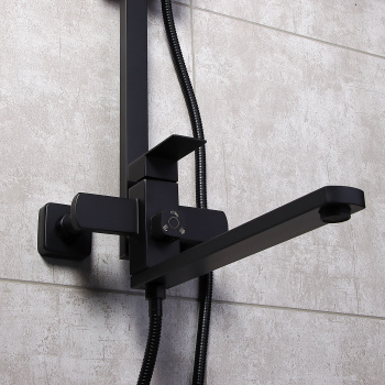 Смеситель д/ванны со стойкой для душа + ручной душ Fmark FS8145-35H черная *1